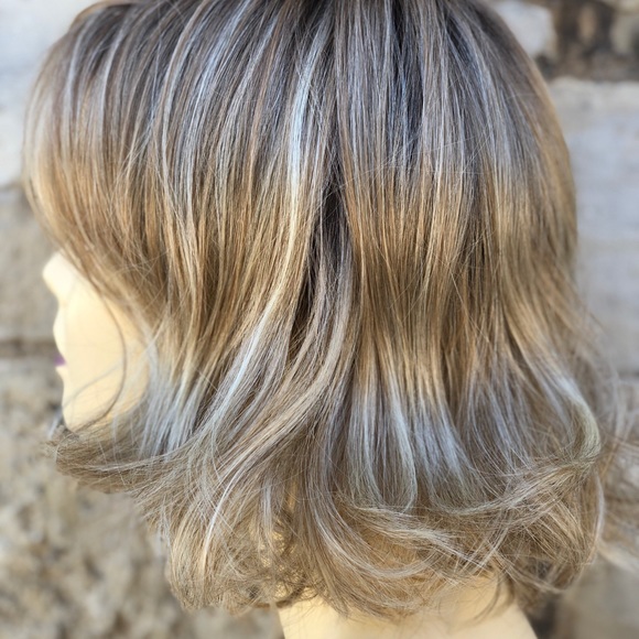 Blonde rooted layers shoulder length wig main image 6